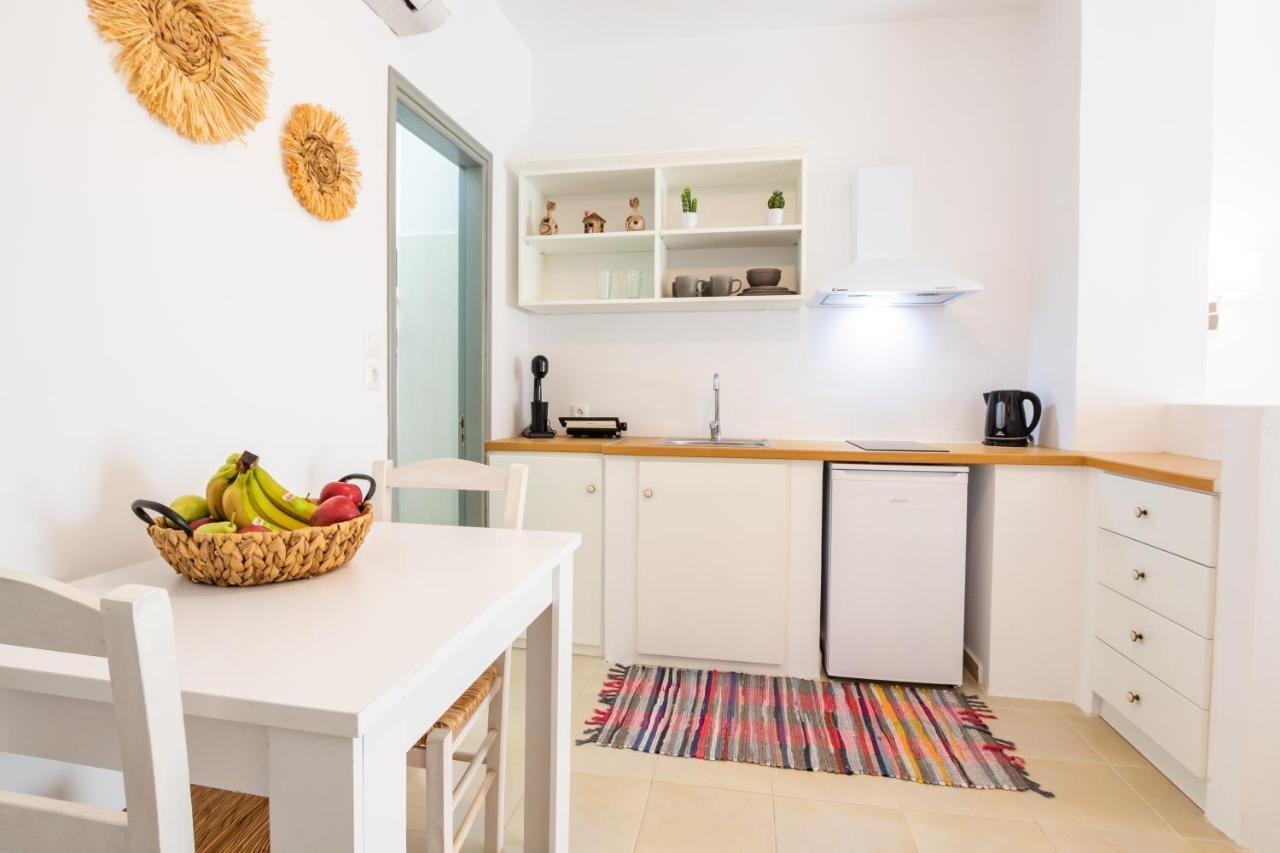 Anemos Guest Apts Karpathos Town  Exterior photo